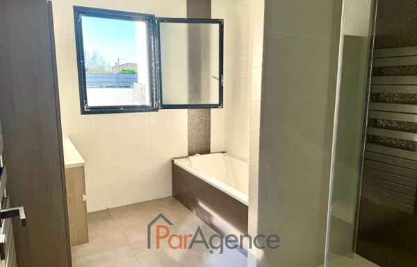 Maison 6 pièces de plain-pied sans vis à vis