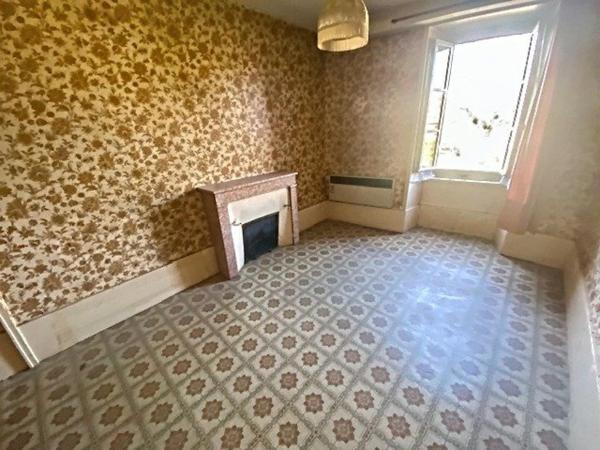 Maison à rénover Vitteaux de 160 m² avec jardin