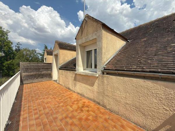 Appartement F3 à vendre  3 pièces - 62,60 m 2   SENS  - 89