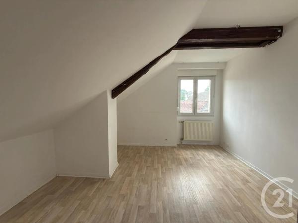 Appartement F3 à vendre  3 pièces - 62,60 m 2   SENS  - 89