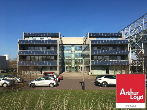 BUREAUX à LOUER de 371.5 m²