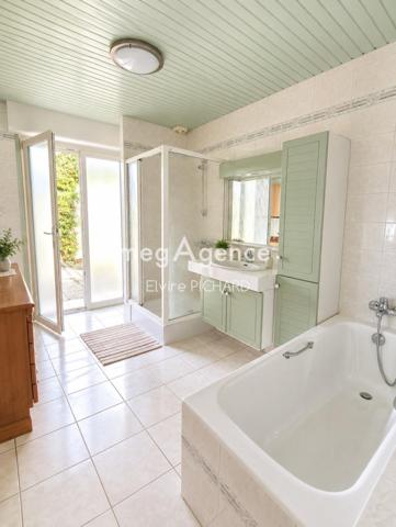 Maison à CHOLET, 49300 - 4 pièces 100m²