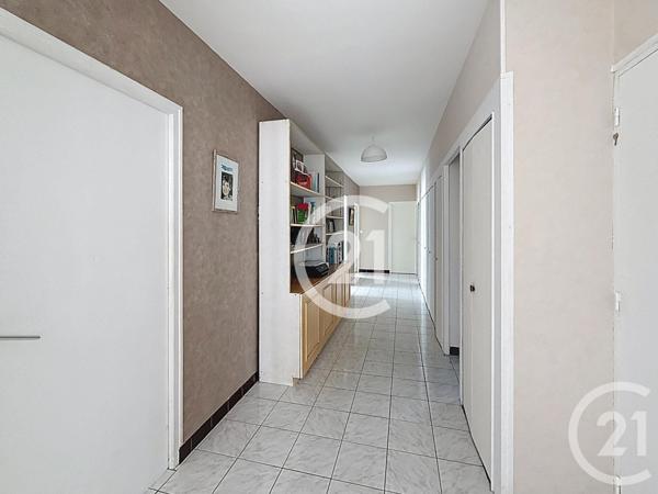 Maison à vendre  5 pièces - 183,60 m2 JARNAC - 16