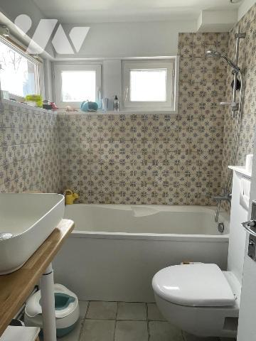 Lille secteur Vauban Maison 158 m² habitables (4 chambres, 2 salles d'eau) cave et jardin