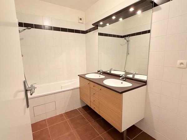 Appartement Herouville Saint Clair 4 pièce(s) 106 m2