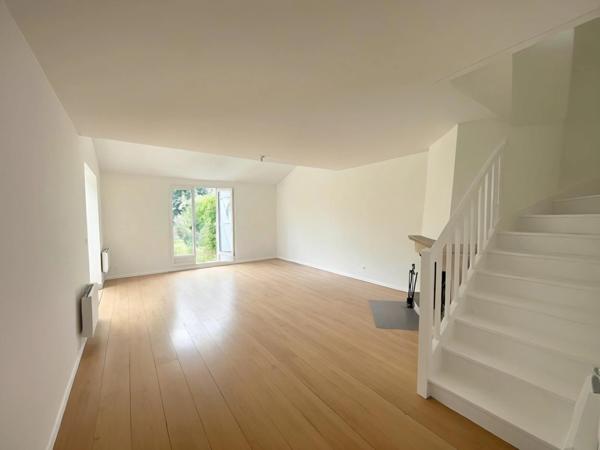 Maison à vendre 6 pièces PLAISIR - Gâtines (78370)