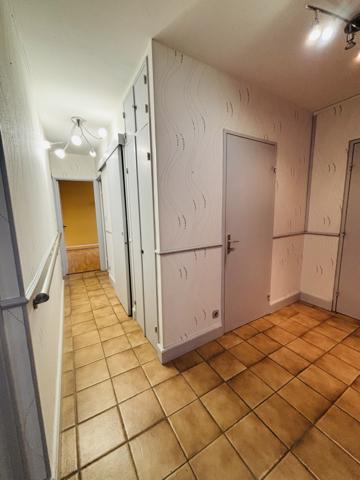 Appartement 76 m², tour Jacques Coeur, BOURGES NORD