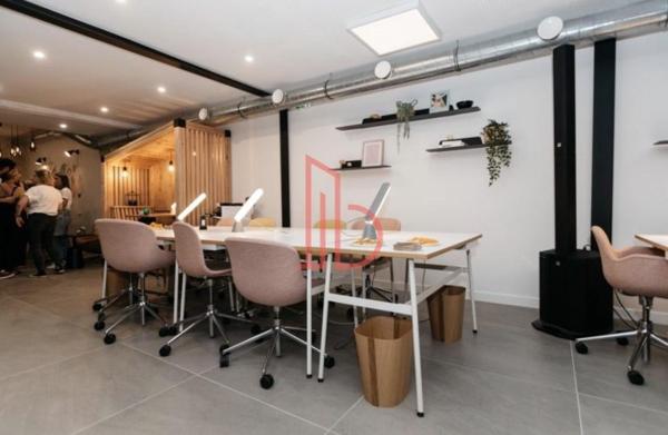 Bureau de 140 m² à vendre à Bordeaux Chartrons