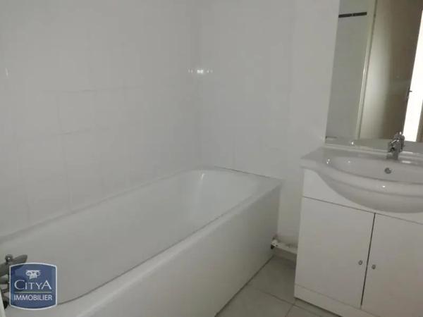 Appartement à louer 2 pièces 46.75m²