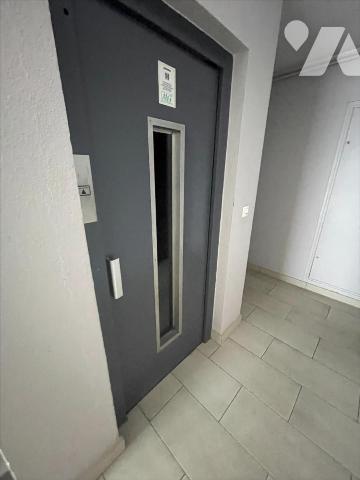 NOUVEAU  "Chez des Notaires à Mes Côtés", CAEN Rive Gauche.
Au 1er étage d'un immeuble avec as...