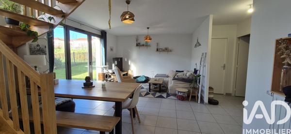 Maison à vendre 4 pièces 90 m² Saint-Mamet-la-Salvetat