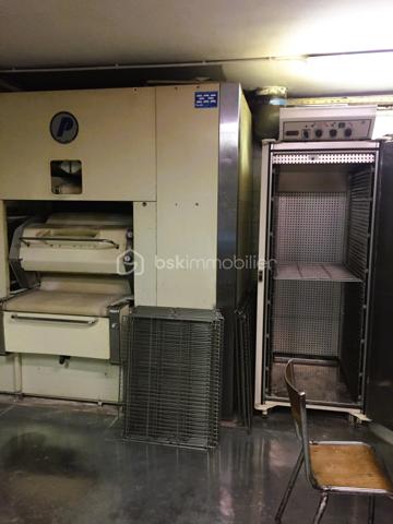 Local d activites de 25 m²