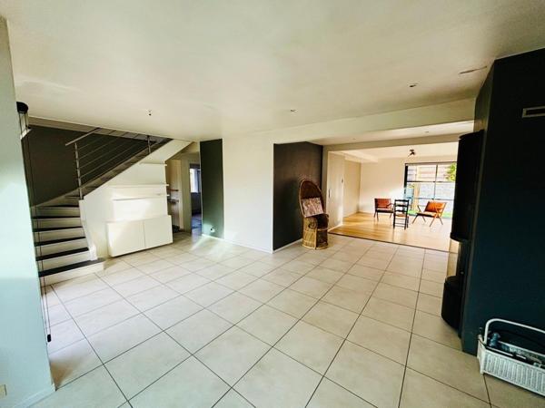 Maison à PONTRIEUX, 22260 - 7 pièces 175m²