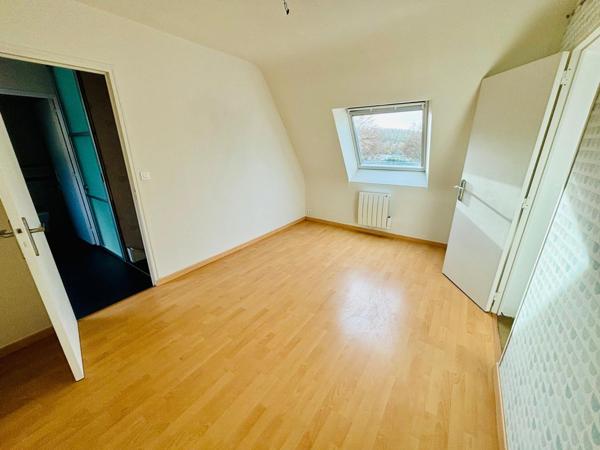 Maison à PONTRIEUX, 22260 - 7 pièces 175m²