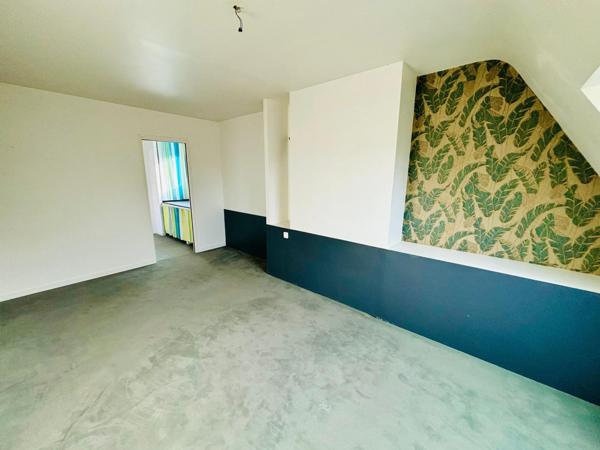 Maison à PONTRIEUX, 22260 - 7 pièces 175m²