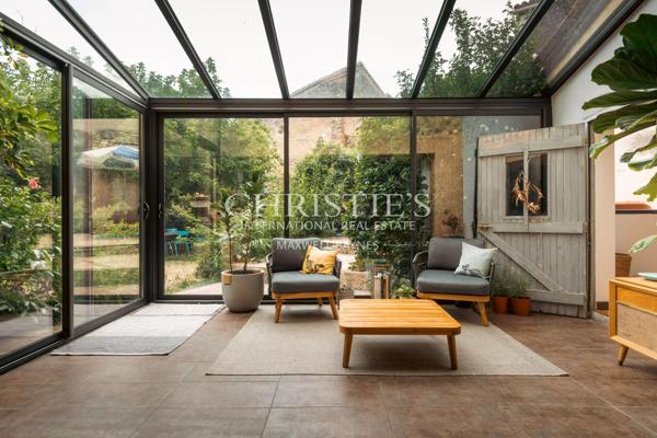 Splendide maison de village médiévale : résidence principale et maison de gardien