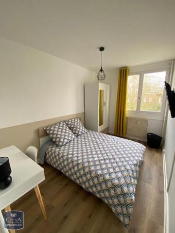 Appartement à louer 4 pièces 9.21m²