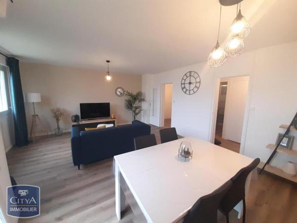 Appartement à louer 4 pièces 9.21m²