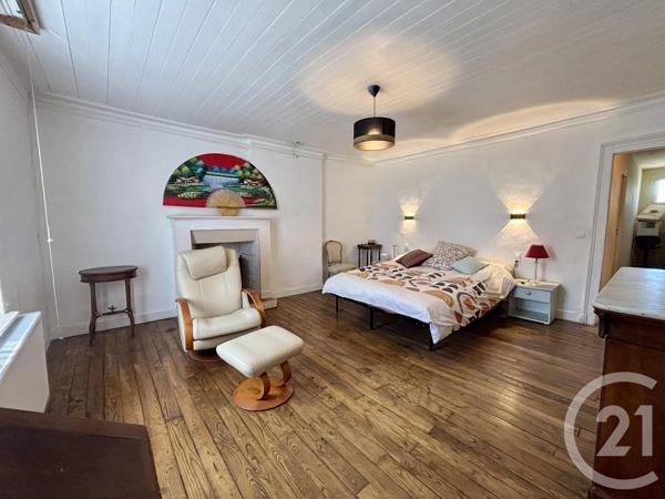 Maison à vendre  9 pièces - 193 m 2   MORTAIN BOCAGE  - 50