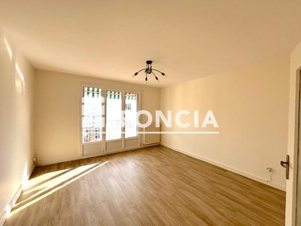 Location Appartement 3 pièces 65.5 m² - Voiron 38500