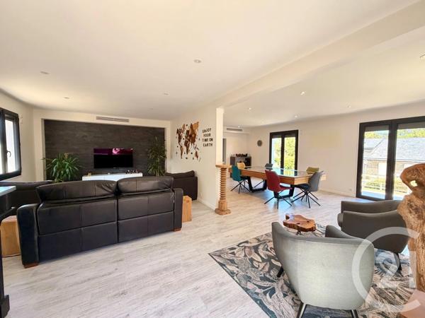 Maison à vendre  6 pièces - 215 m 2   JULLOUVILLE  - 50
