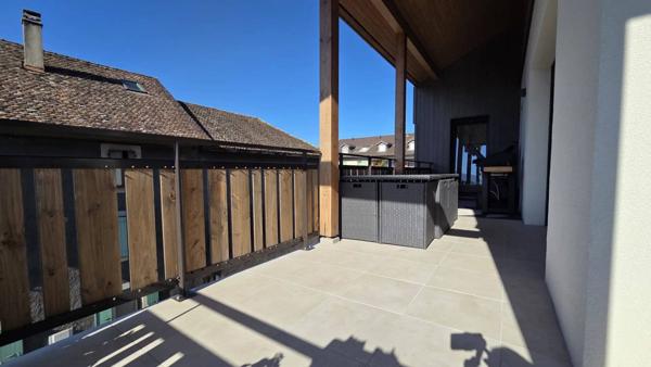 Joli T3 moderne et cocooning avec terrasse et vue !