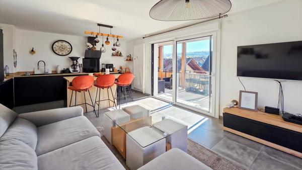 Joli T3 moderne et cocooning avec terrasse et vue !