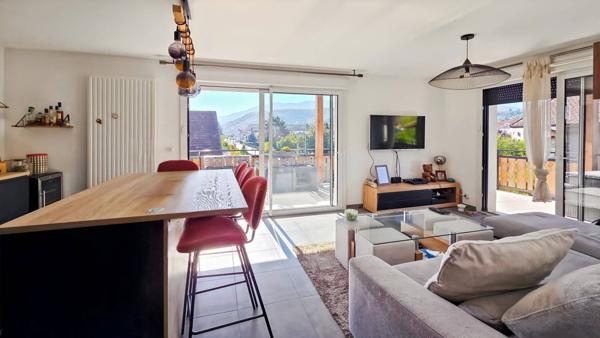 Joli T3 moderne et cocooning avec terrasse et vue !