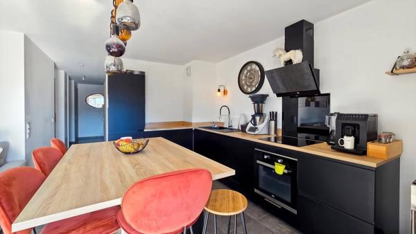 Joli T3 moderne et cocooning avec terrasse et vue !