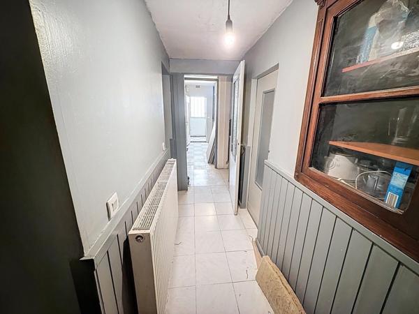 Maison à rénover avec fort potentiel de 185m2