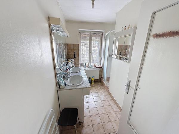 Maison à rénover avec fort potentiel de 185m2