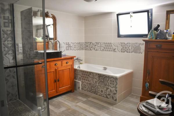 Maison à vendre  5 pièces - 152,90 m 2   PORNIC  - 44