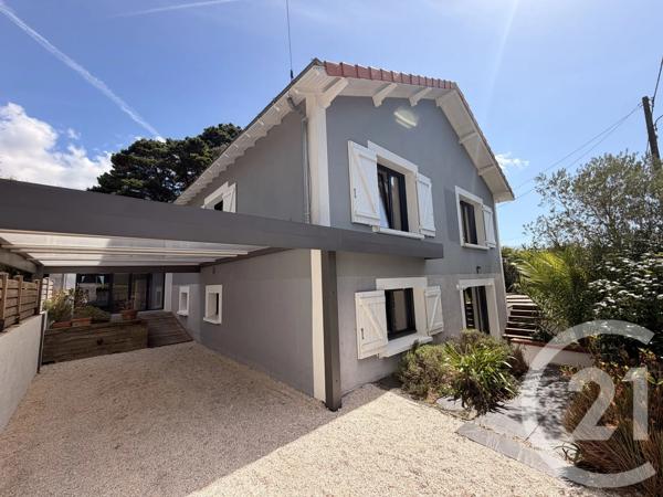 Maison à vendre  5 pièces - 152,90 m 2   PORNIC  - 44