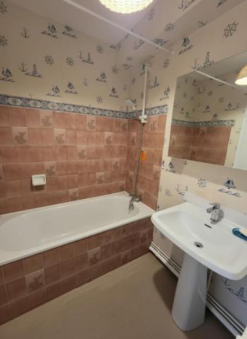 Appartement Camiers 2 pièce(s) 45 m2