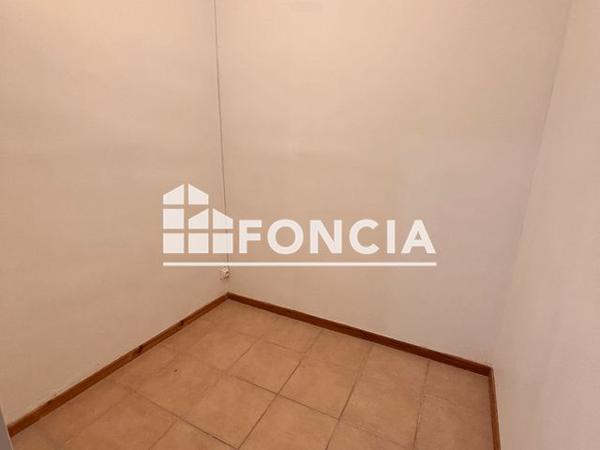 Location Appartement 2 pièces 39.5 m² - 27 GRAND RUE Valros 34290