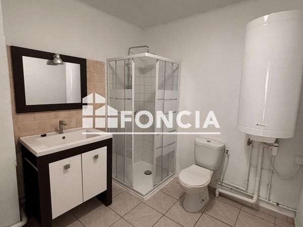 Location Appartement 2 pièces 39.5 m² - 27 GRAND RUE Valros 34290