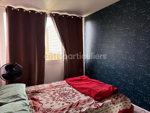 Vente
                Appartement80,62 m² - 4 Pièces -
                    VILLENEUVE SAINT GEORGES (94190)