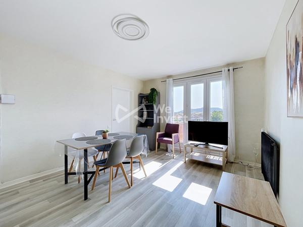 Appartement de type 2 rénové.