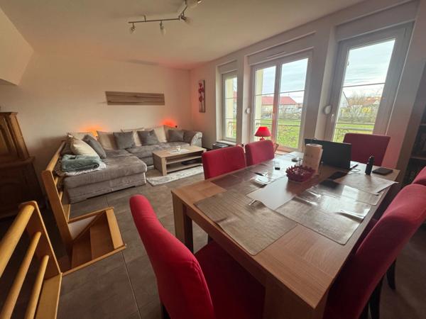 Dpt Moselle (57), à louer ZIMMING appartement 2 chambres avec garage et cave