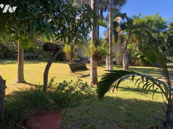 Villa F6 sur une parcelle arboré de 1542m²