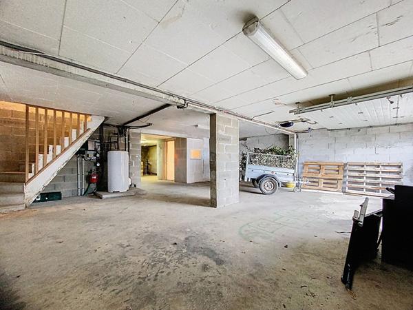 A vendre Villa récente à Saramon de 4 Chambres avec joli jardin et piscine