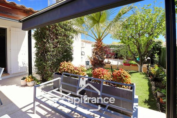 Dpt Var (83), à vendre SAINT CYR SUR MER maison P5 de 100 m² - Terrain de 554,00 m²