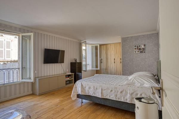 Appartement Avignon 5 pièce(s) 168 m2