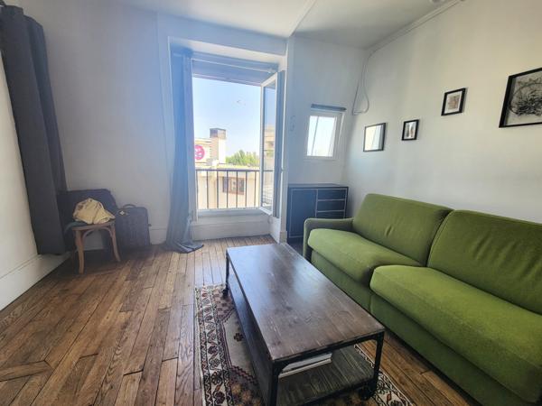 Magnifique studio avec une vue entièrement dégagée