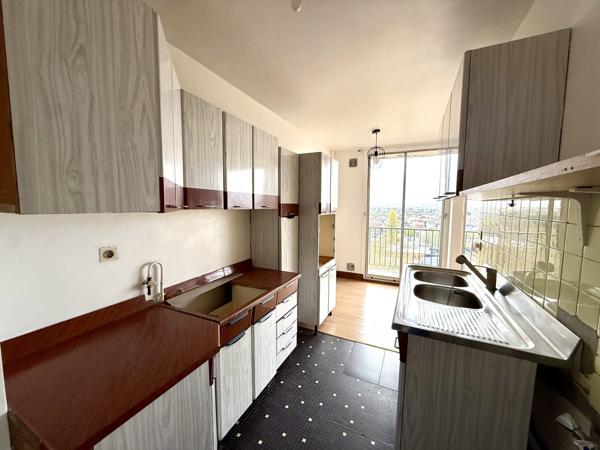 Le Blanc-Mesnil (93150) Appartement 3 Pièces avec balcon, parking, cave proche RER, métro 16