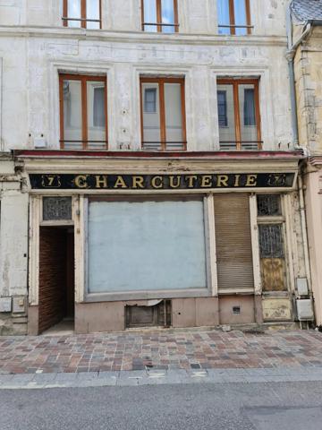 Vente                                                      Local commercial
                        
                     1 pièces                      64 m2                     à Laon