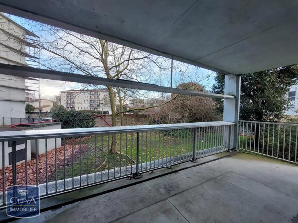 Appartement à louer 2 pièces 45.63m² Bordeaux (33800)