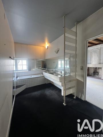 Maison à vendre 7 pièces 210 m² Cognac