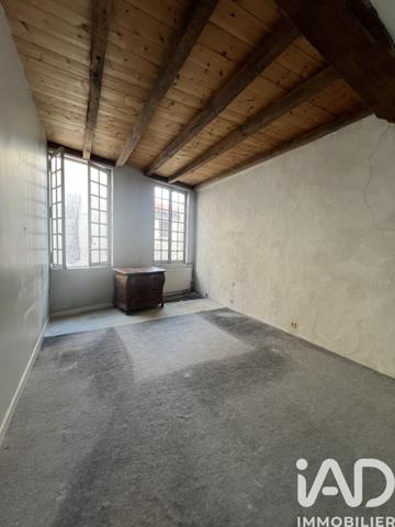 Maison à vendre 7 pièces 210 m² Cognac
