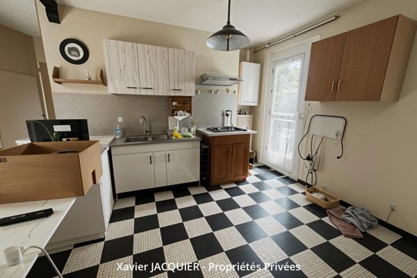 Maison - 5 pièces - 94 m² - Chassay/bourg